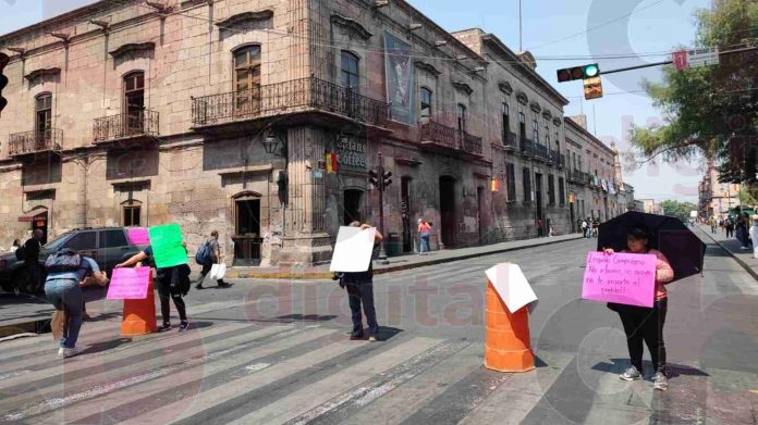 Toman Ayuntamiento de Morelia y Avenida Madero, pobladores de San Miguel del Monte