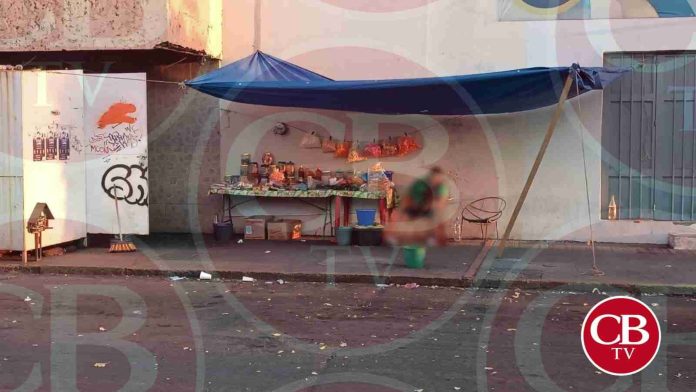 Balean a pareja en un puesto ambulante en Zamora