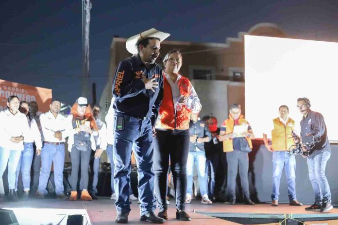 Acusan a Gabriel Molinero de engañar a ciudadanos de Charo con su planilla