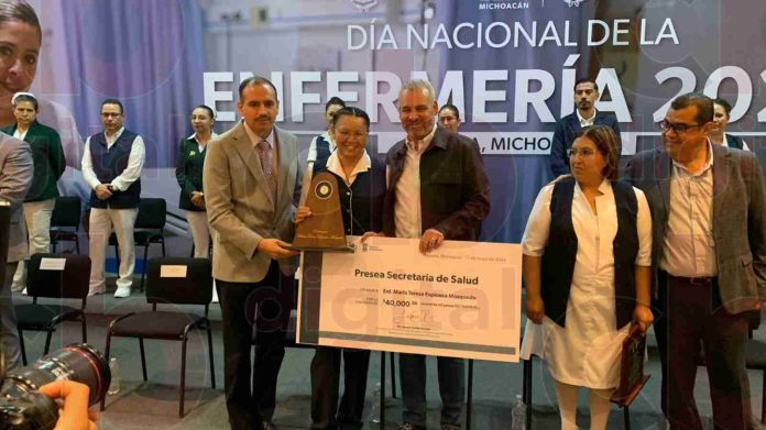 Gobernador reconoce labor de la enfermería en Michoacán