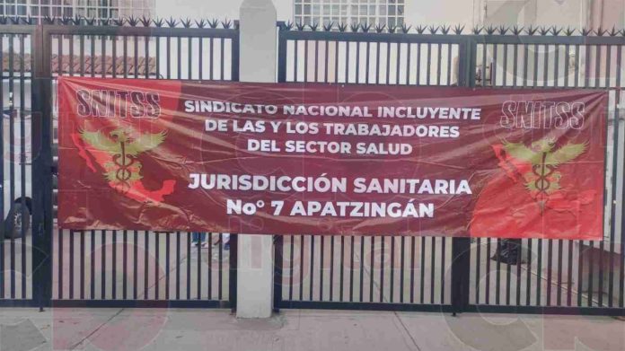 Sindicatos de salud se manifestaron en Michoacán