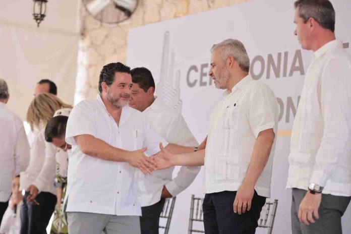 Empresarios, principales promotores del desarrollo en Michoacán: Bedolla
