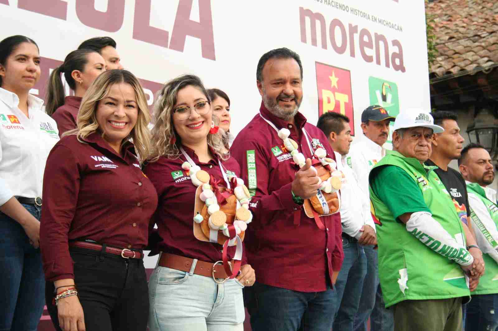 Pátzcuaro ya decidió su voto a favor de Julio Arreola. Pátzcuaro ya decidió su voto a favor de Julio Arreola.