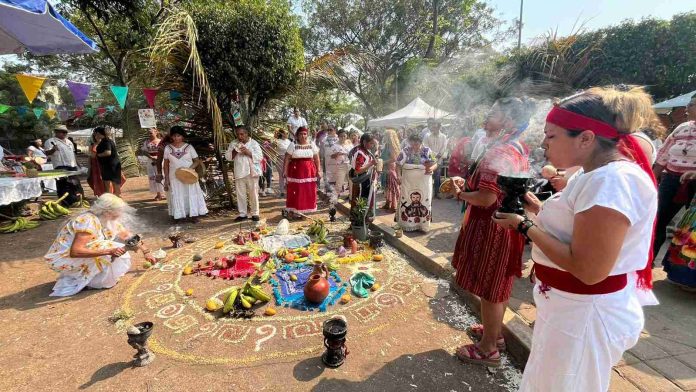 Realizan 1ra Feria de Medicina Tradicional Complementaria en Lázaro Cárdenas