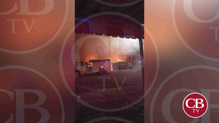 Escuela de artes en obra negra desde 2011, predio incendiado en El Vergel