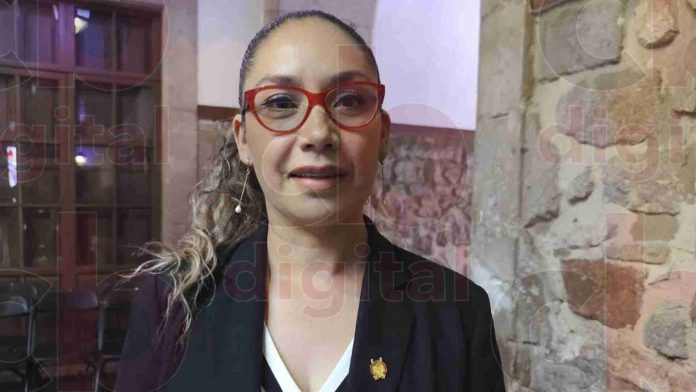 Tenemos un Michoacán lacerado por falta de compromiso de los jóvenes con las instituciones: Elizabeth Vázquez Bernal