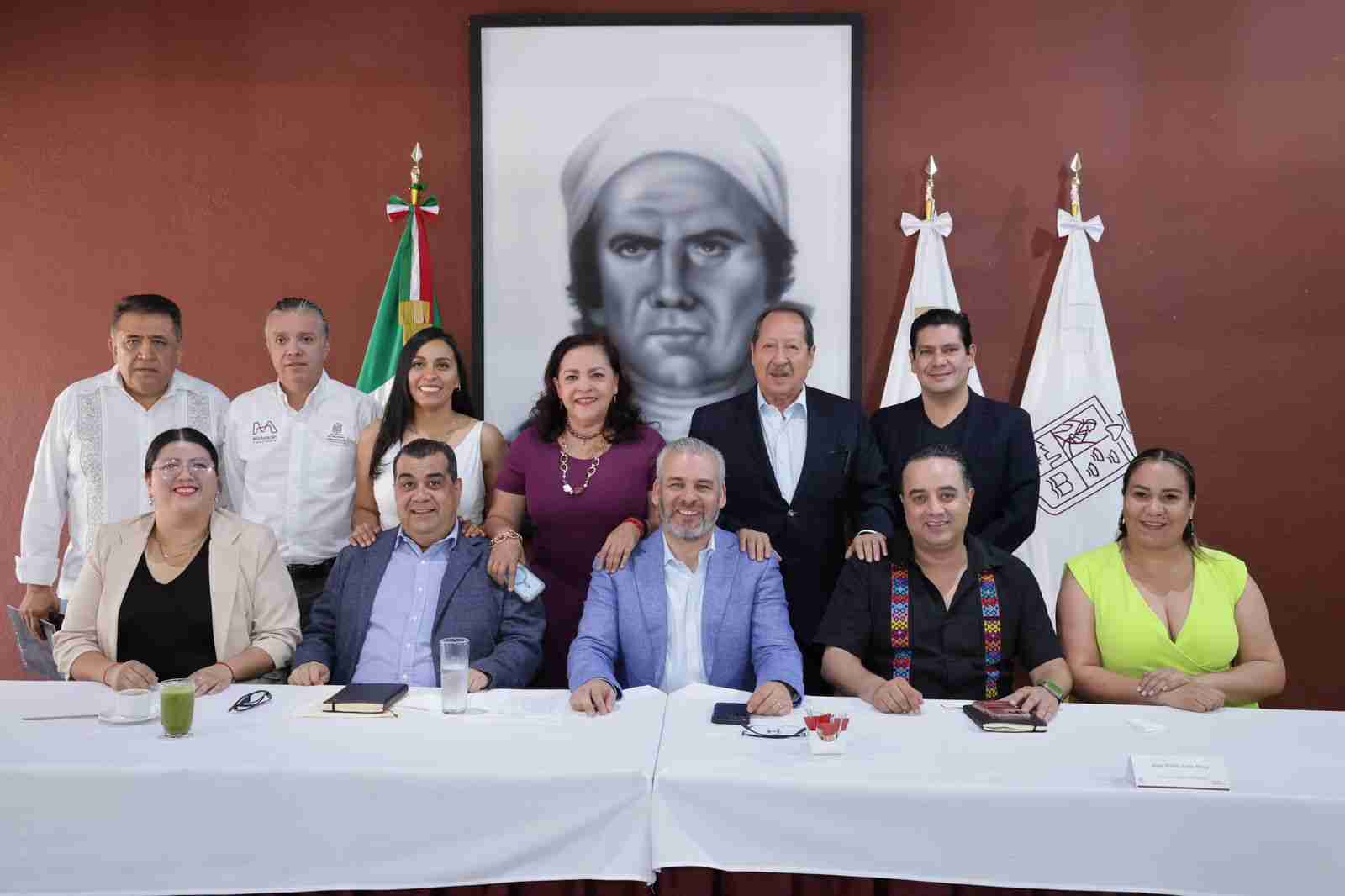 Bedolla y diputados federales electos acuerdan gestionar rehabilitación carretera Bedolla y diputados federales electos acuerdan gestionar rehabilitación carretera