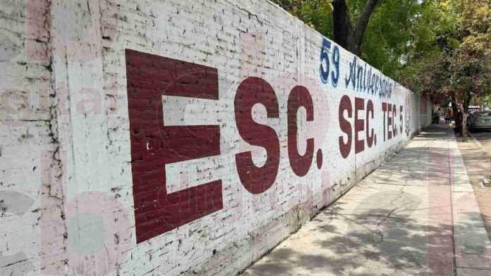 Estudiantes de secundaria hospitalizados por fumar cigarro electrónico