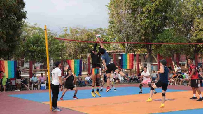 Comunidad LGBTQ+ celebran torneo deportivo en Las Guacamayas