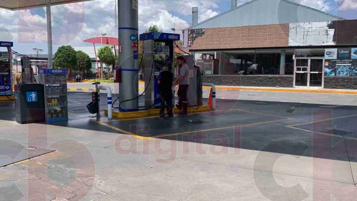 Afectaciones diarias de más de 300 pesos a despachadores de gasolinera