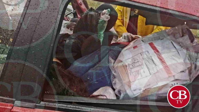 Un muerto y dos heridos deja choque de tráiler y camioneta