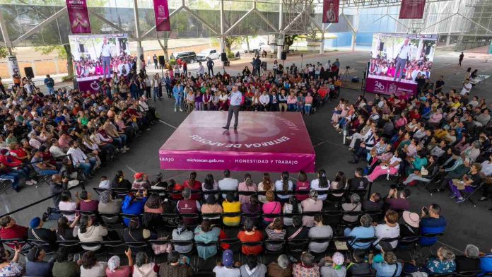 Garantizado apoyo a mujeres con cáncer; Bedolla promoverá iniciativa para que sea constitucional
