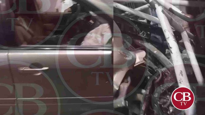 Camioneta mata dos motociclistas en Apatzingán