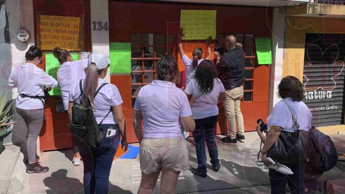 CNTE toma las oficinas de la zona 183 para exigir la destitución de la inspectora