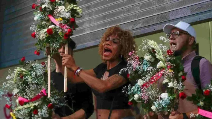 Activistas buscan que se tipifique 'transfeminicidio' como delito
