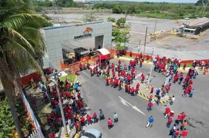 Esta semana ArcelotMittal reanudará sus actividades, tras termino de huelga: Bedolla