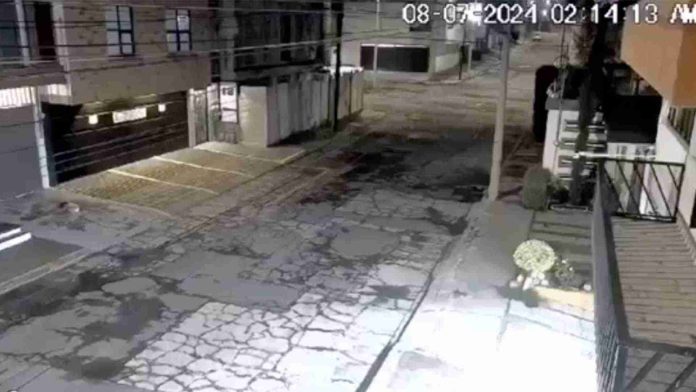 Bebé cae desde segundo piso de su casa en Puebla