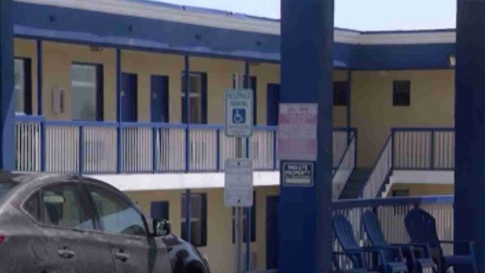 Hombre tiró a niño de 4 años años desde balcón de hotel