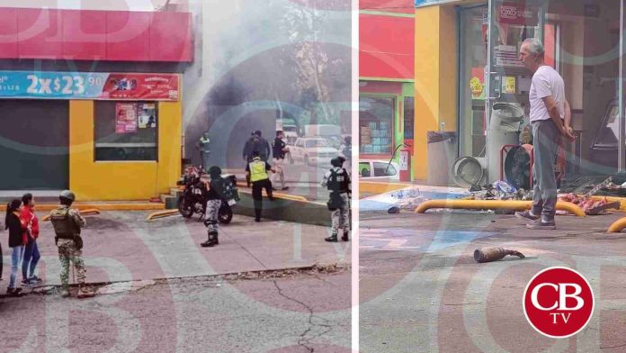 Delincuentes queman autos y Oxxos en Uruapan