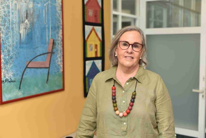 Crece el número de Investigadores Eméritos en la UMSNH; la Dra. Catherine Ettinger y el Dr. Carlos Martínez reciben reconocimiento
