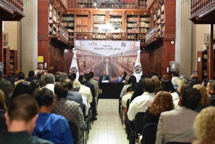 Un Sistema Bibliotecario sólido es fundamental para los procesos de enseñanza: Secretario Académico