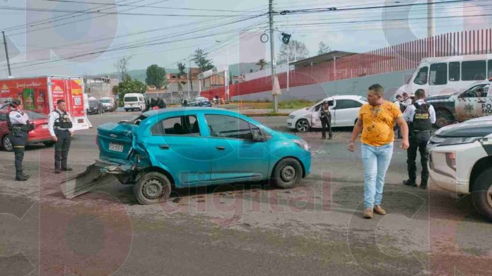 Fuerte carambola ocasiona un 
