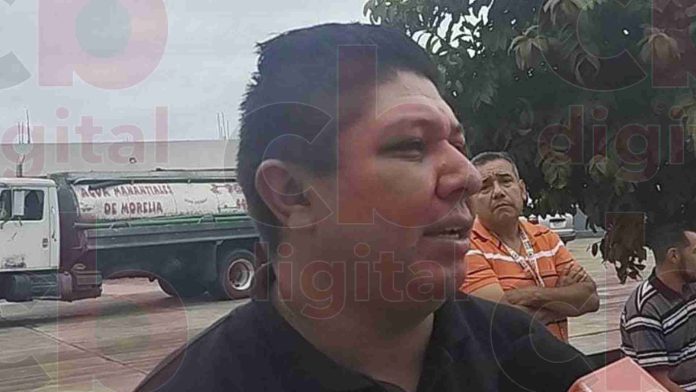 Hasta $1,200 mensuales pagan padres de familia por transporte escolar en Michoacán