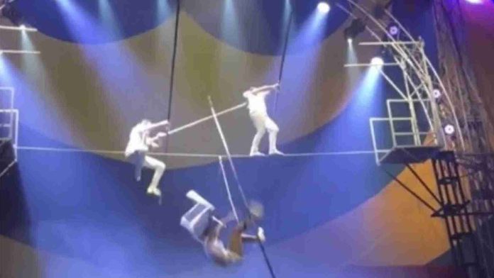Acróbata sufre brutal caída en plena función de circo
