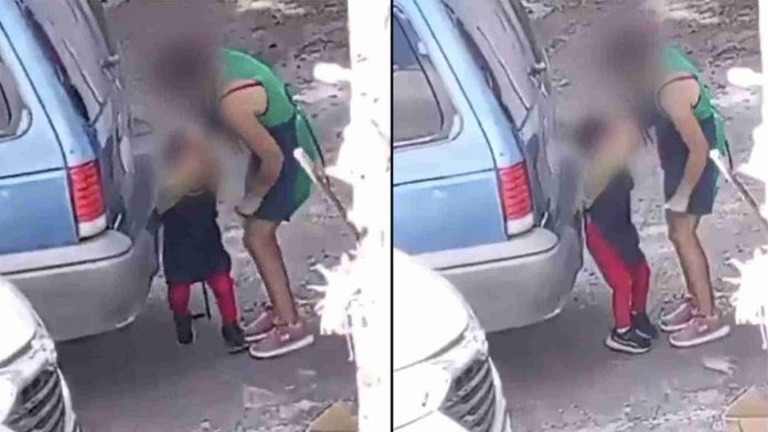 Captan a mujer golpeando a un niño de 4 años en Edomex
