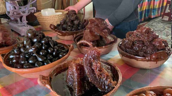 Frutas en conserva, un alimento dulce que encuentras en Tlalpujahua desde 1913
