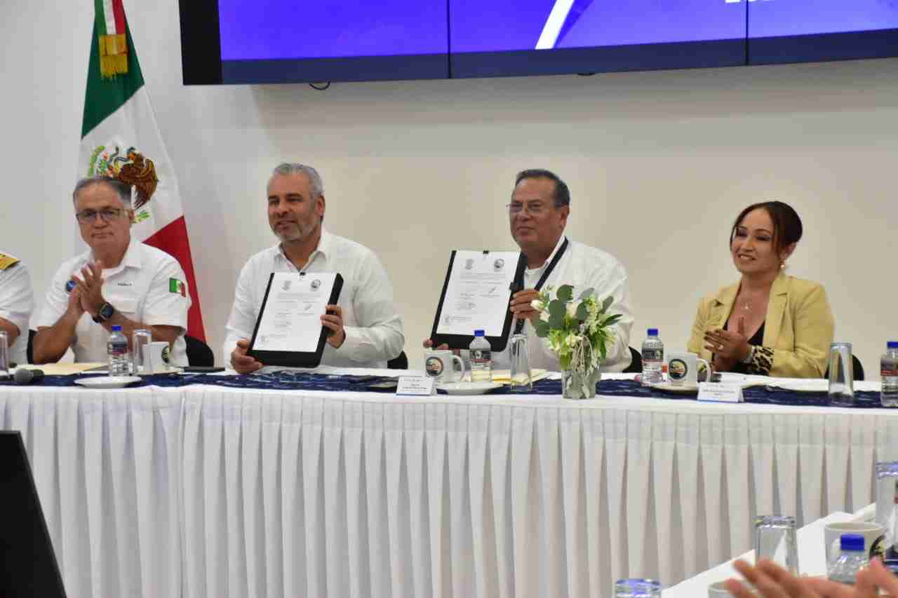 Itzé Camacho, Asiste a 1ra. Sesión de la Comisión Consultiva para el Aeropuerto “Gral. Lázaro Cárdenas del Rio” Itzé Camacho, Asiste a 1ra. Sesión de la Comisión Consultiva para el Aeropuerto “Gral. Lázaro Cárdenas del Rio”