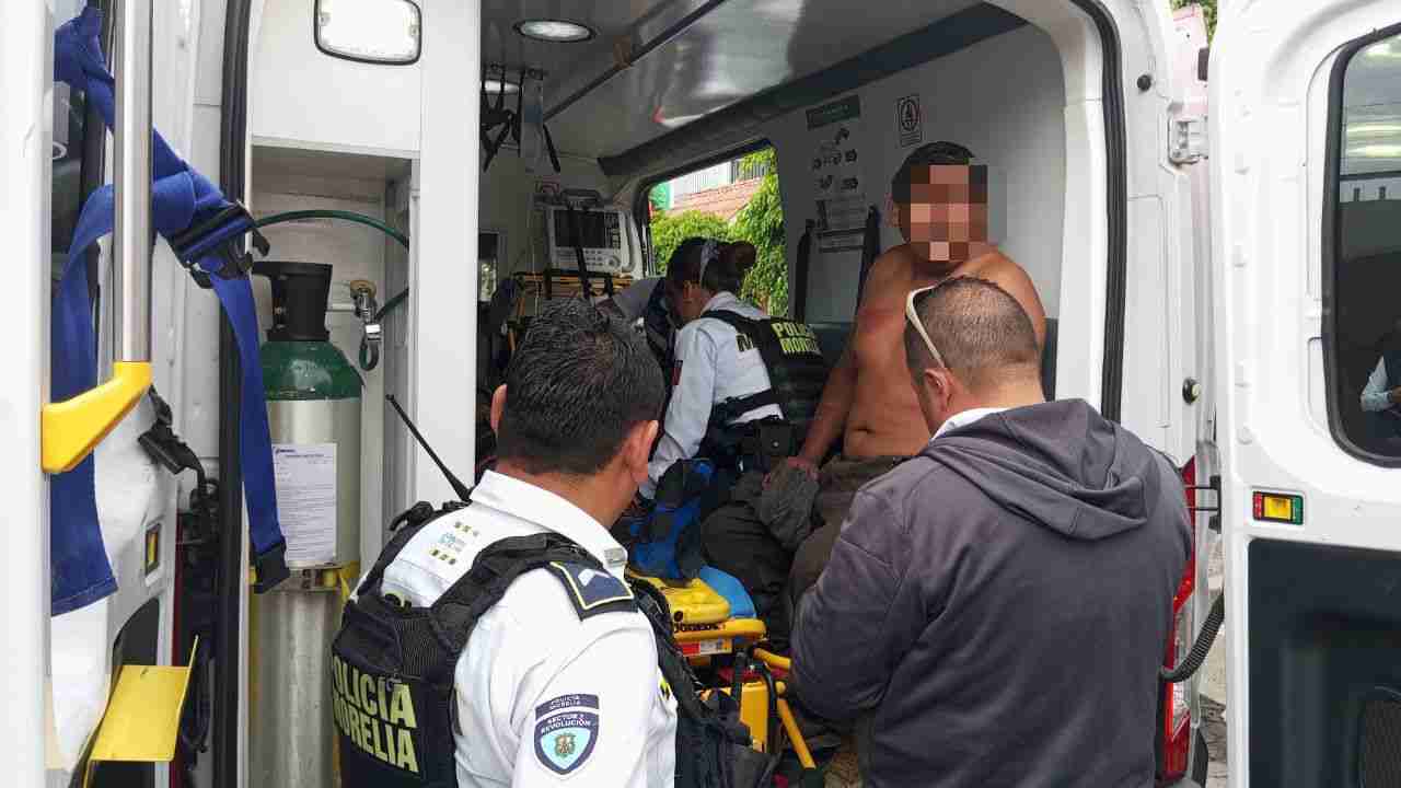 Policía Morelia atiende a lesionados tras accidente en la colonia El Mirador del Punhuato Policía Morelia atiende a lesionados tras accidente en la colonia El Mirador del Punhuato