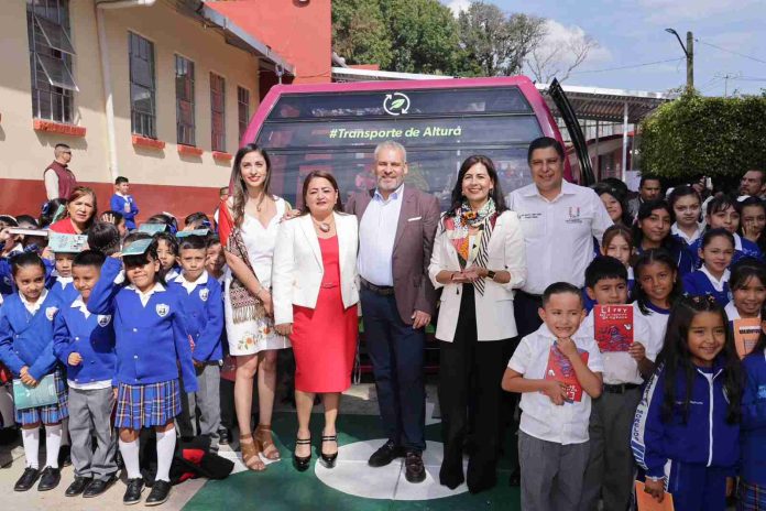Vamos por tercer ciclo escolar completo: Bedolla