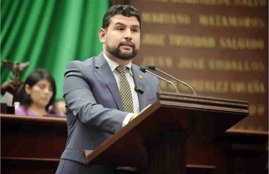 Propone Diputado Octavio Ocampo crear oficina migrante en municipios Propone Diputado Octavio Ocampo crear oficina migrante en municipios
