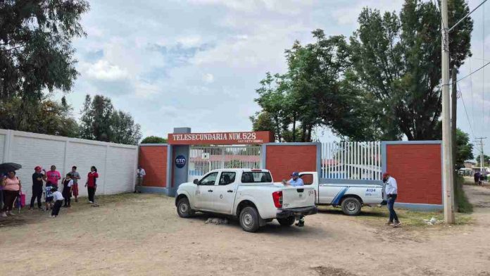 Se intoxican alumnos en telesecundaria de León, Guanajuato