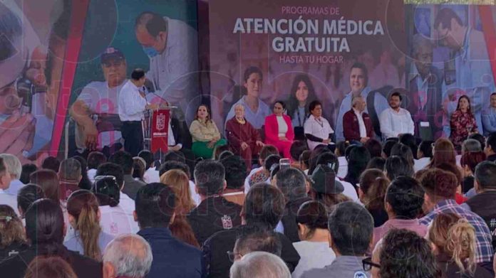 Gobernador aumentará recursos para auxiliares de salud en Michoacán