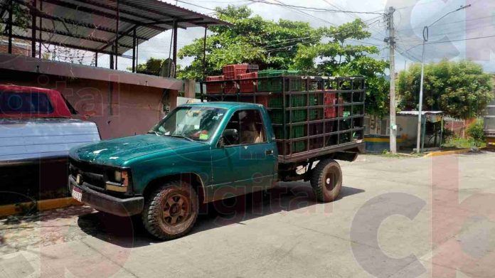 Mamá e hijo son atropellados por una camioneta en Apatzingán