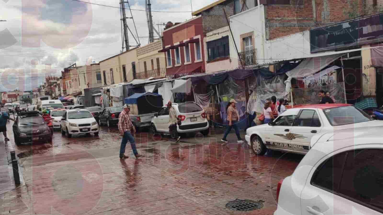 Quedará totalmente libre la Lázaro Cárdenas, una vez que se reubique a los comerciantes Quedará totalmente libre la Lázaro Cárdenas, una vez que se reubique a los comerciantes