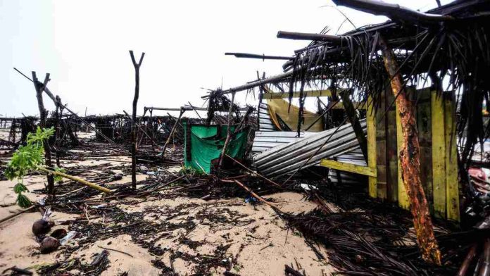 Aumenta a cinco la cifra de muertos por el huracán 