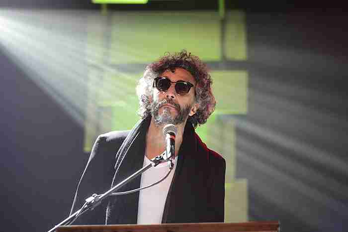 Fito Páez se fractura cinco costillas y cancela conciertos en México Fito Páez se fractura cinco costillas y cancela conciertos en México