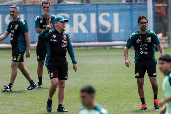 Javier Aguirre ha decidido no darle tiempo de juego al portero Álex Padilla en el partido contra Canadá.