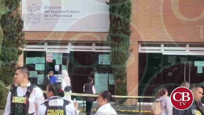 Hombre dispara contra oficinas del Registro Público de la Propiedad en Morelia