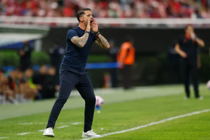 Chivas da aviso de la salida del técnico Fernando Gago