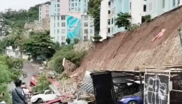 Deslave en cerro de Acapulco por huracán ‘John’ deja 200 viviendas en riesgo