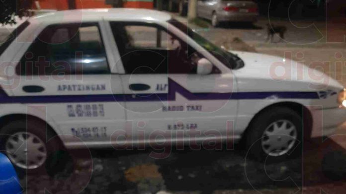 Se roban taxi para asaltar tiendas y gasolineras en Apatzingán