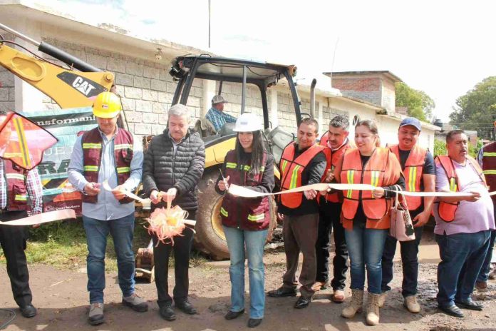 Tercera obra en Queréndaro: Diana Caballero arrasa con infraestructura
