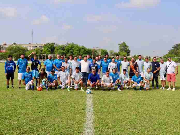 Manuel Esquivel, Asiste a Cuadrangular de Fútbol 