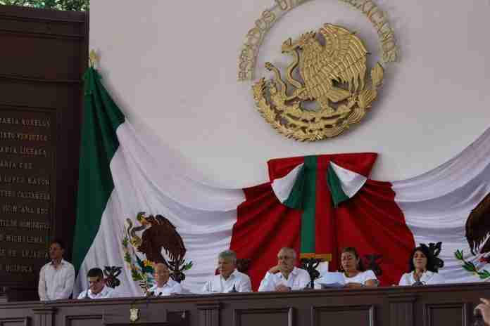 En Apatzingán, se entrego la presea “Constitución de 1814” a Magistrada Michoacana