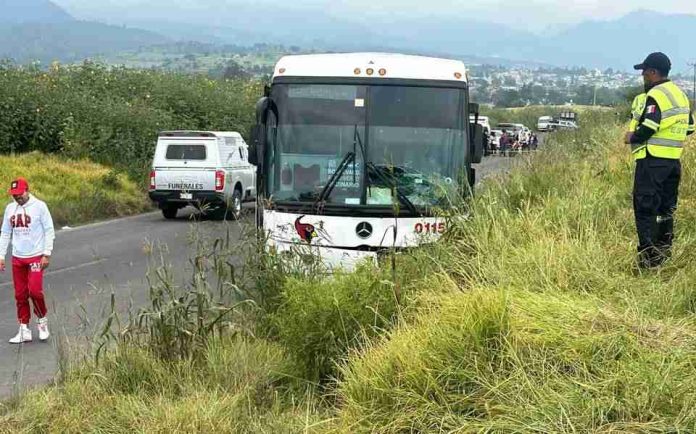 Camión atropella a familia y mata a dos integrantes