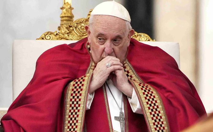 El papa Francisco pide un paz justa y duradera en Ucrania